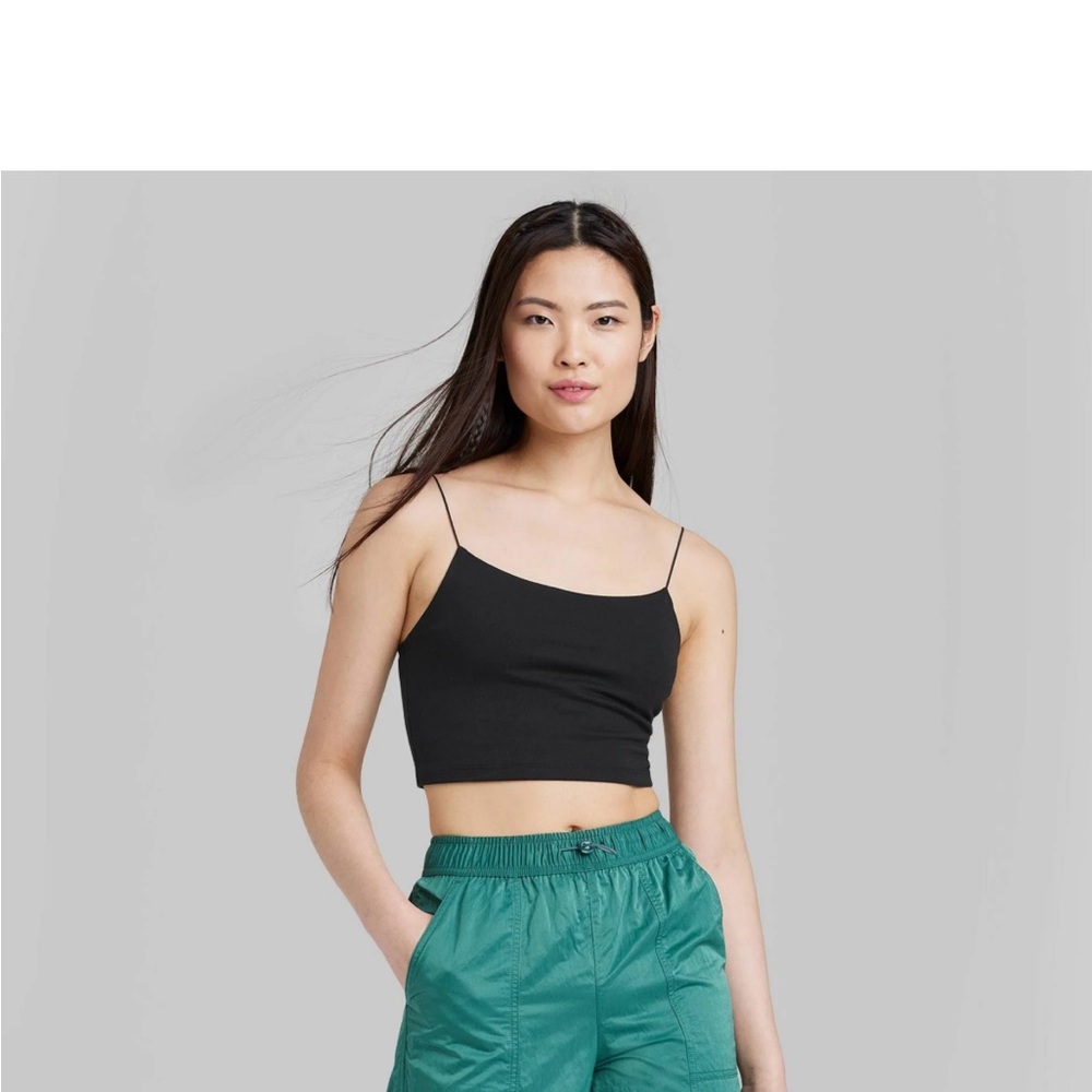 🌹Women’s All‎ In Motion Cropped Cami Tank Top . NWOT